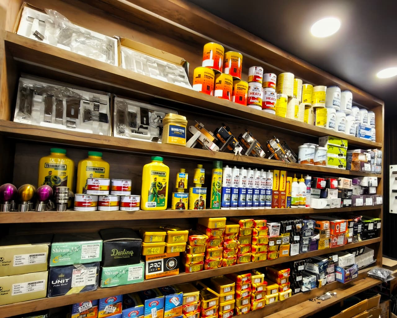 Premium hardware shelves